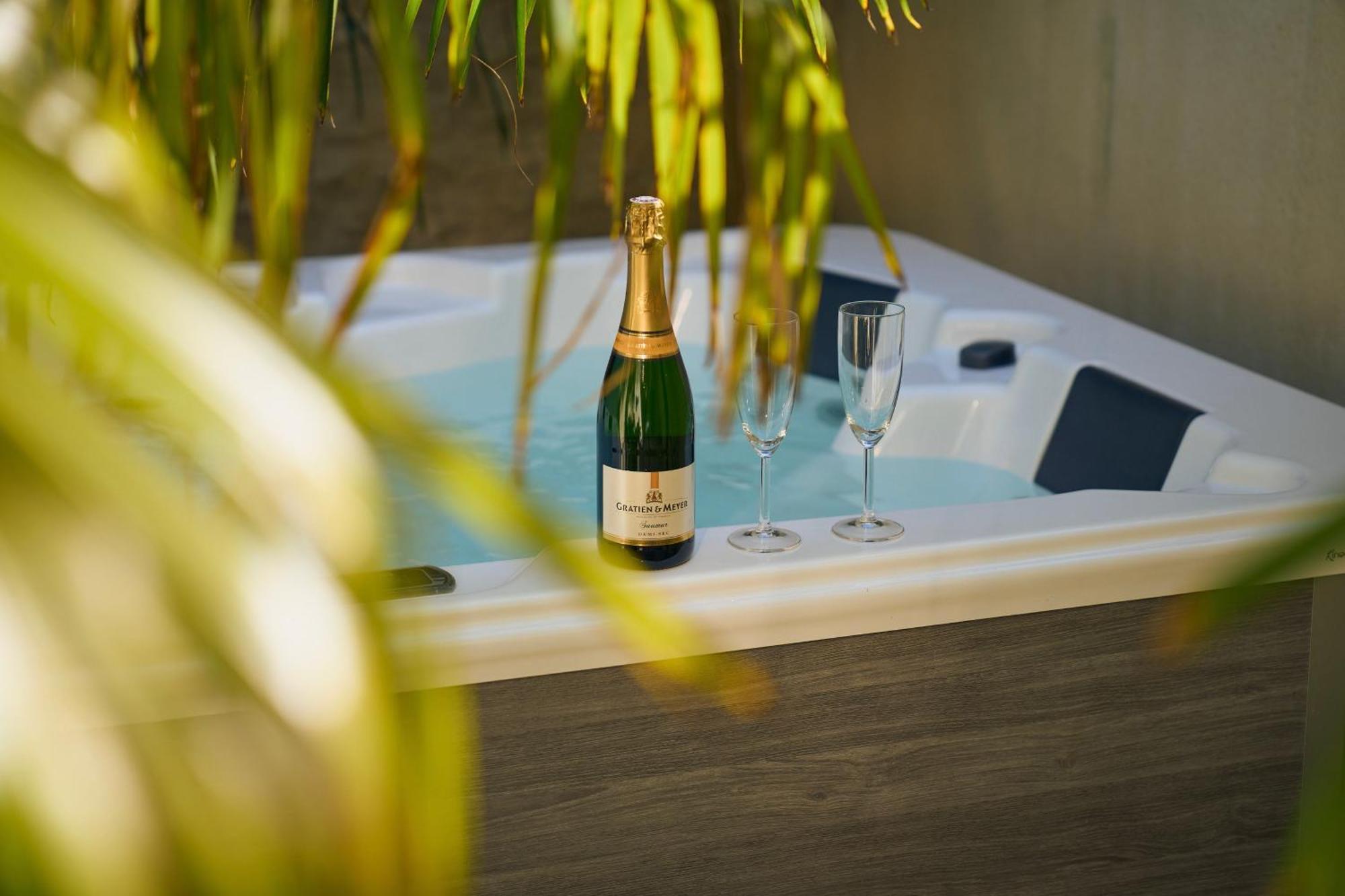 Suite Atypique - Jacuzzi Privatif En Centre Ville De Cognac Exteriör bild
