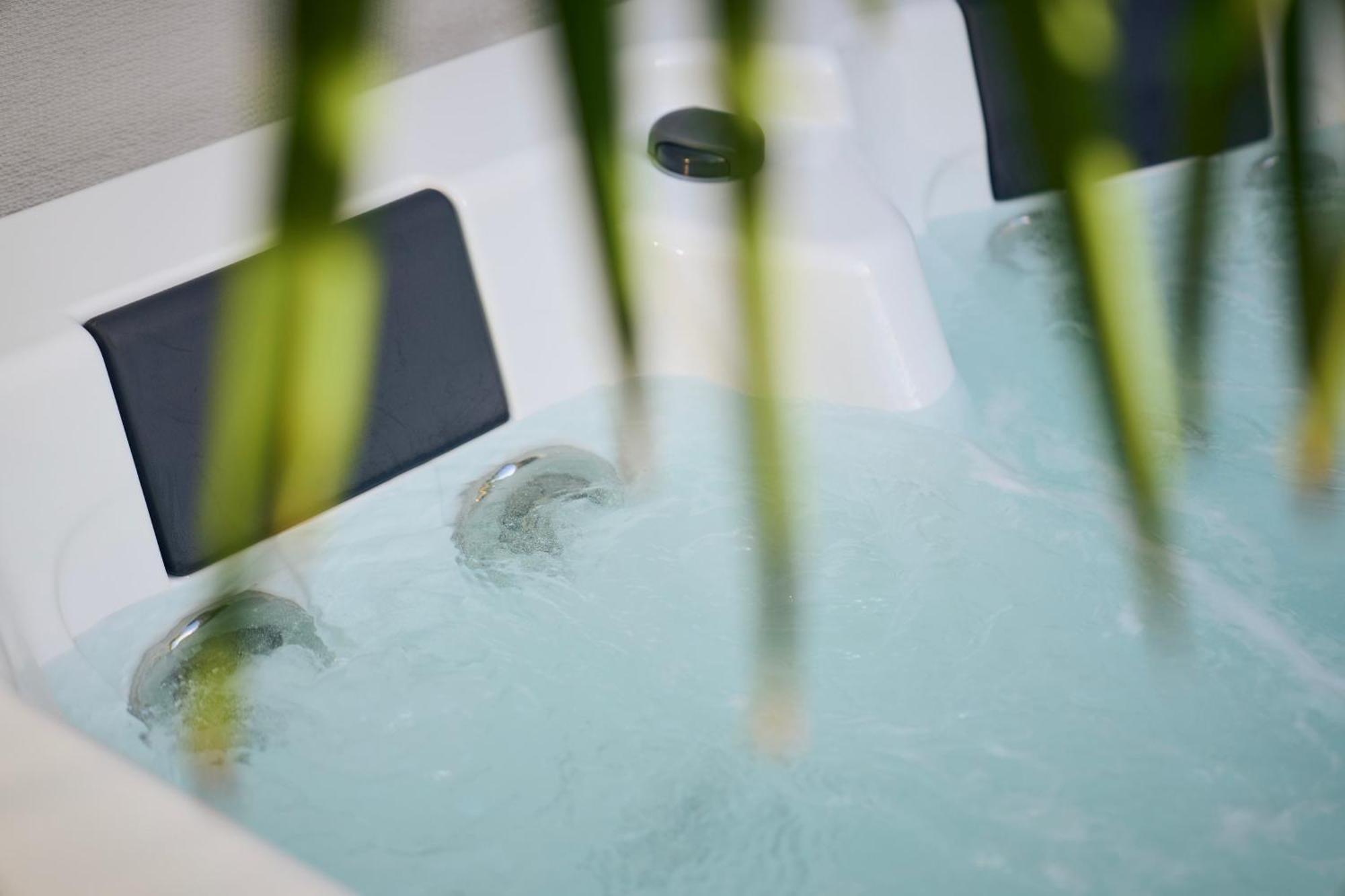 Suite Atypique - Jacuzzi Privatif En Centre Ville De Cognac Exteriör bild