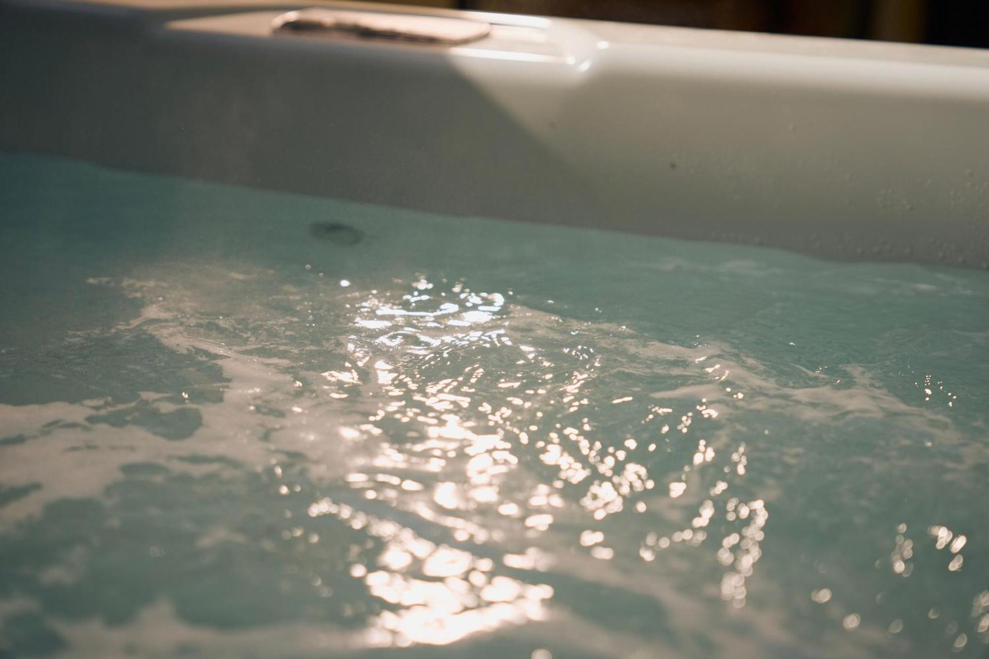 Suite Atypique - Jacuzzi Privatif En Centre Ville De Cognac Exteriör bild
